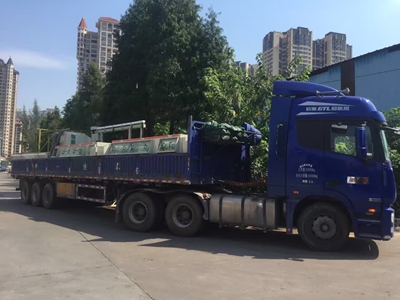 電梯板不銹鋼蝕刻機(jī)發(fā)貨，免費(fèi)蝕刻工藝技術(shù)支持