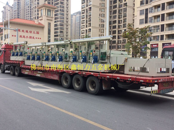 12米不銹鋼鍋片蝕刻機(jī)出貨！